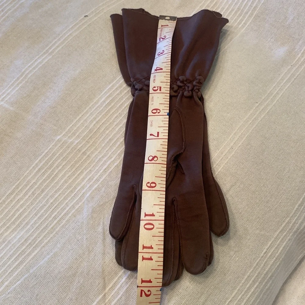 Vintage Chocolate Brown Mid Length Gloves sz 6 S from 50s-60s Jackie O vibe prom
